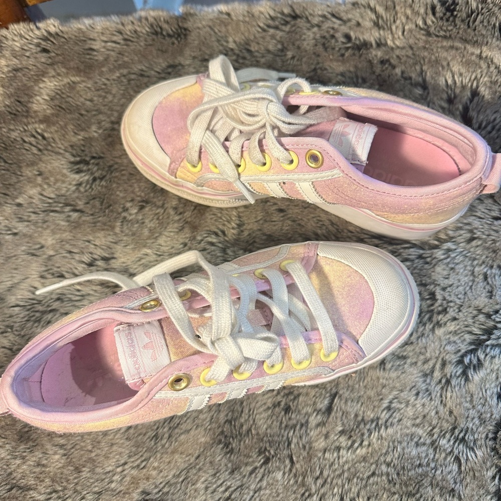 ADIDAS NIZZA Platform Pink & Yellow Canvas Girls Sneakers, Size 4 - Picture 4 of 8